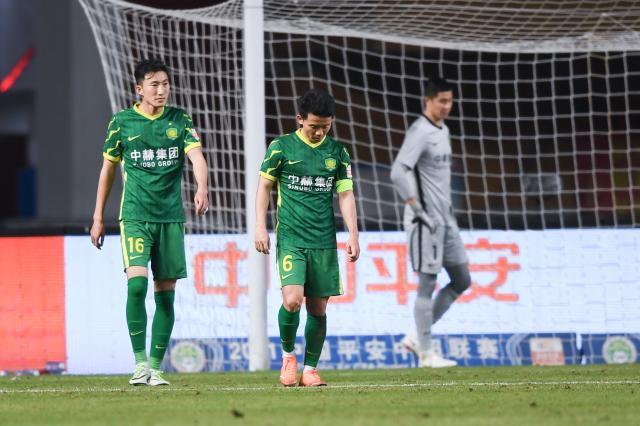 问鼎娱乐-0比5！国安遭内战最惨失利 此前曾1比5负上港万达